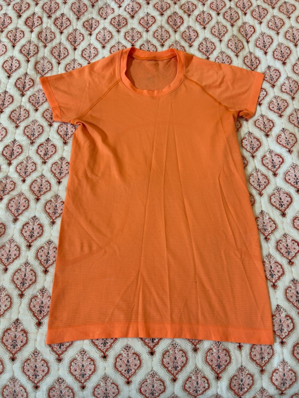 Lululemon Bright Orange Short Sleeve top